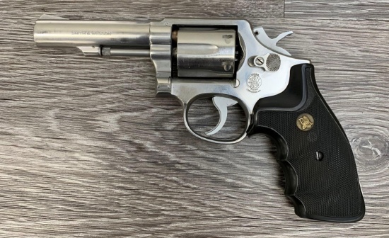 SMITH & WESSON 64-3 .38 REVOLVER