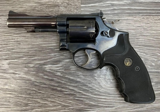 SMITH & WESSON 15-3 .38 REVOLVER