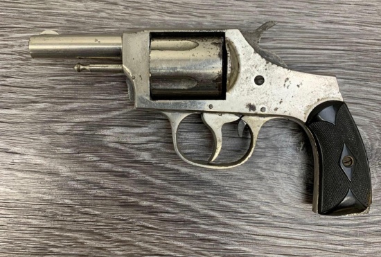 STERLING DA .32 REVOLVER