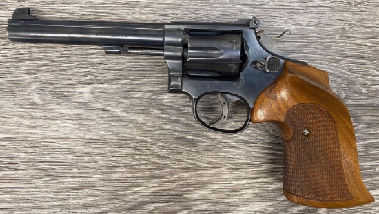 SMITH & WESSON 10 .38 REVOLVER