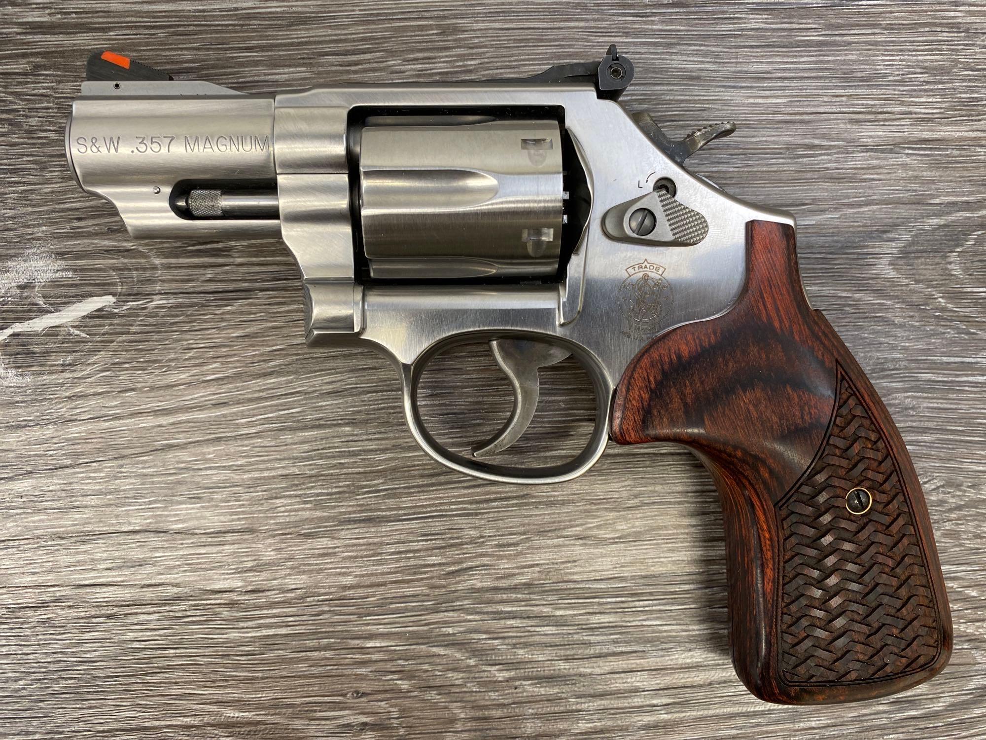 SMITH & WESSON 66-7 .357 REVOLVER | Proxibid