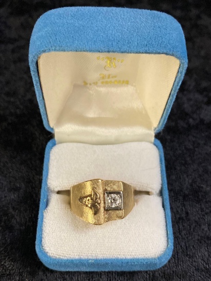 14K RING WITH MEDICAL INSIGNIA