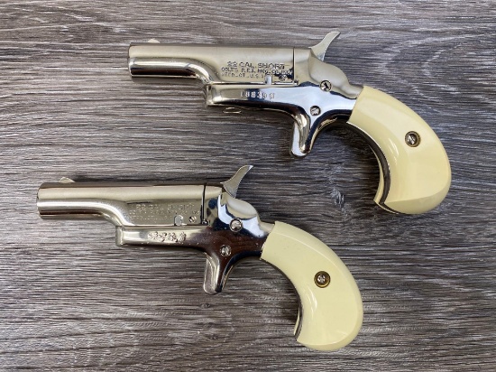 A PAIR OF COLT DERRINGERS .22 SHORT SEQUENTIAL SERIAL NUMBERS