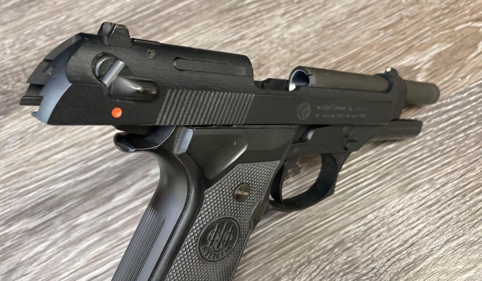 COMMEMORATIVE DESERT STORM BERETTA 92FS 9MM SEMI | Proxibid