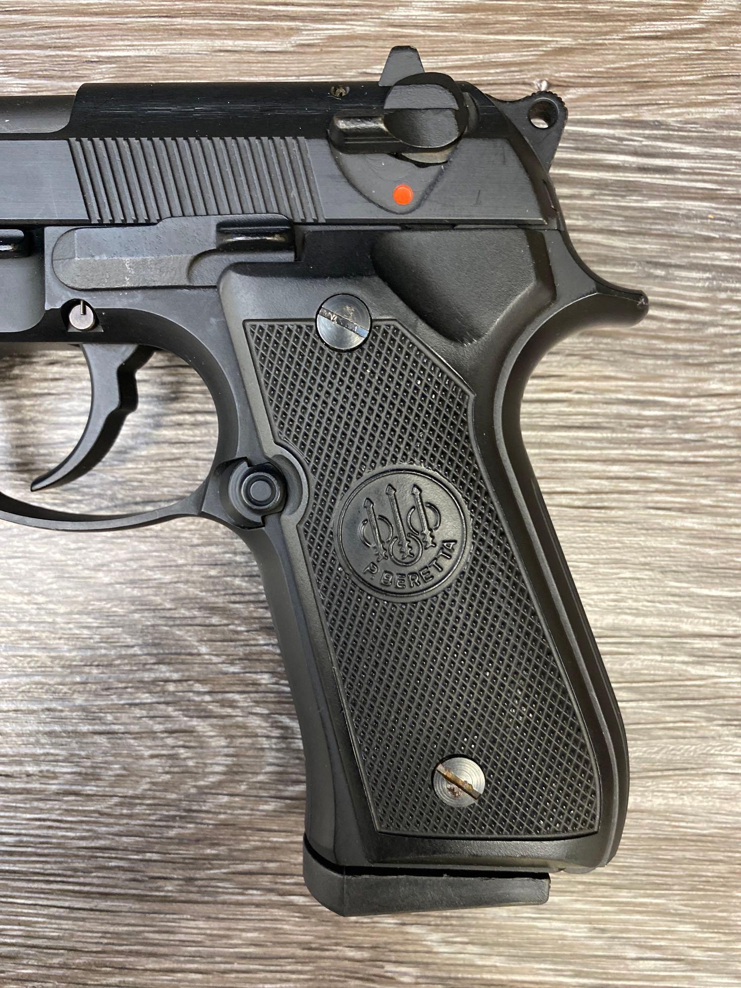 COMMEMORATIVE DESERT STORM BERETTA 92FS 9MM SEMI | Proxibid