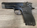 SMITH & WESSON MODEL 39-2 SEMI-AUTO DA PISTOL 9MM CAL.
