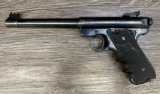 RUGER MARK II TARGET .22 LR CAL. SEMI-AUTO PISTOL W/6 MAGS & SOFT CASE