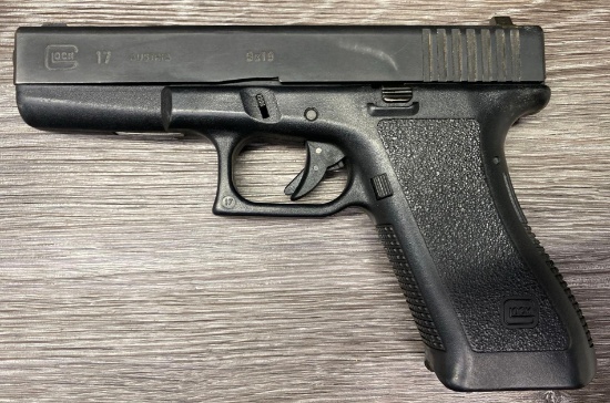 GEN 2 GLOCK MODEL 17 SEMI-AUTO PISTOL 9MM w/NIGHT SIGHTS