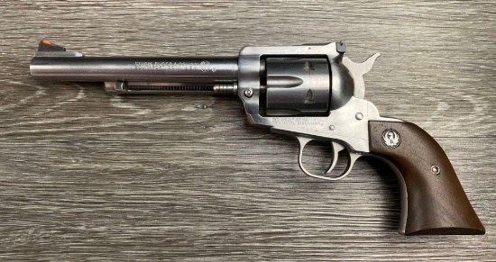 RUGER NEW MODEL BLACKHAWK STAINLESS REVOLVER .357 CAL. 6.5" BBL