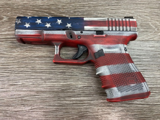 CUSTOM GLOCK 19 GEN 4 9mm SEMI AUTO PISTOL w/ U.S.A. FLAG CERAKOTE FINISH