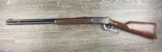 ENGRAVED WINCHESTER 94 LEGENDARY FRONTIERSMEN RIFLE