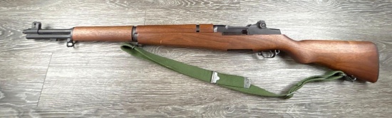 U.S. SPRINGFIELD ARMORY M1 GARAND SEMI-AUTO RIFLE .30-06 CAL. CIRCA 1955
