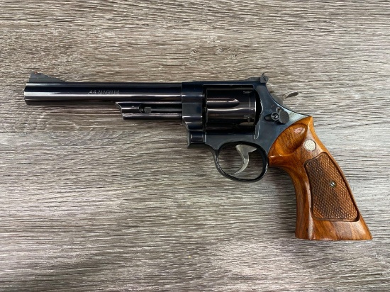 SMITH & WESSON MODEL 29-10 REVOLVER, .44 MAGNUM CAL., w/ DISPLAY CASE ...