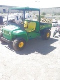 John Deere Electric Turf Gator