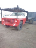 1974 Ford F-700 S/A Flatbed Truck