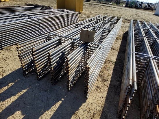 Qty 25 48in X 20ft 5 Bar Continuous fence panels