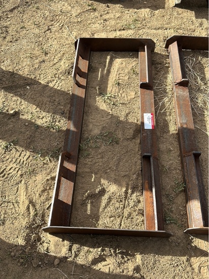 Skidsteer Mounting Bracket