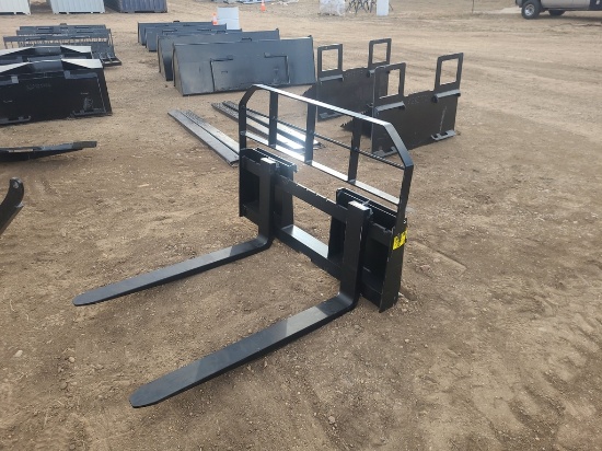 AMH Q/C Pallet Fork Attachment