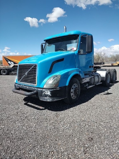 2006 Volvo VNL T/A Truck Tractor