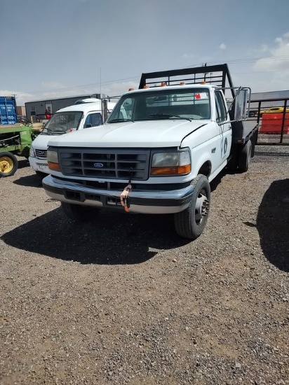 1997 Ford 450 Flatbed Truck