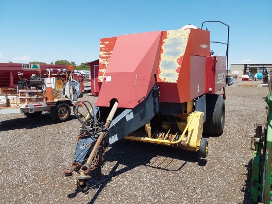 1997 New Holland 590 3x3x8 Square Baler