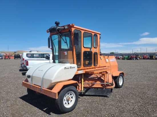 2015 Broce KR350 Road Broom