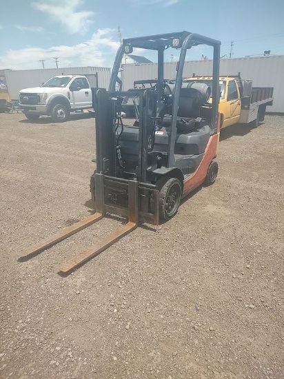 Toyota 8FGCU20 Warehouse Forklift