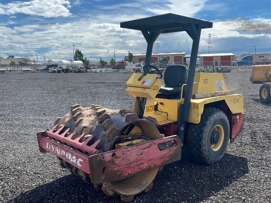 2004 Dyna Pac CA121 Pad Foot Compactor