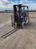 Toyota 8FGU25 4500 LBS Warehouse Forklift