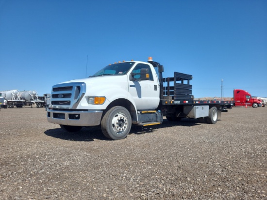 2013 Ford F-650 S/A Rollback Truck