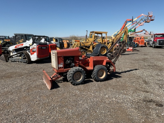 1995 Ditch Witch 2200 Trencher