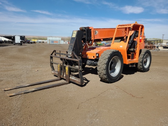 2016 JLG 8042  8,000 lb 4x4x4 Telescopic Forklift