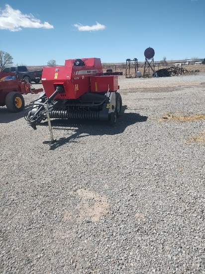 Massey Ferguson 1840 2 String Square Baler