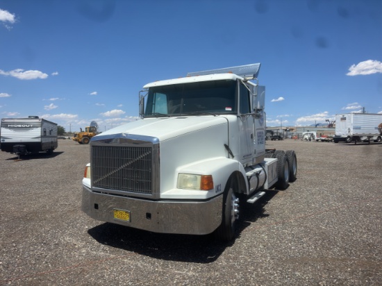 1993 White GMC WIA Truck Tractor