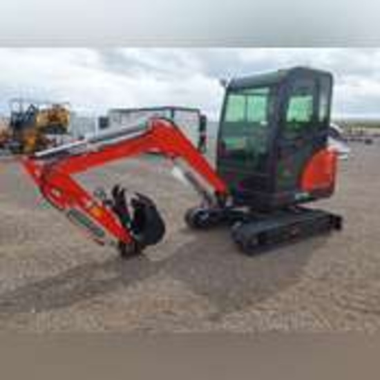 2025 AGT QNT50R Mini Excavator