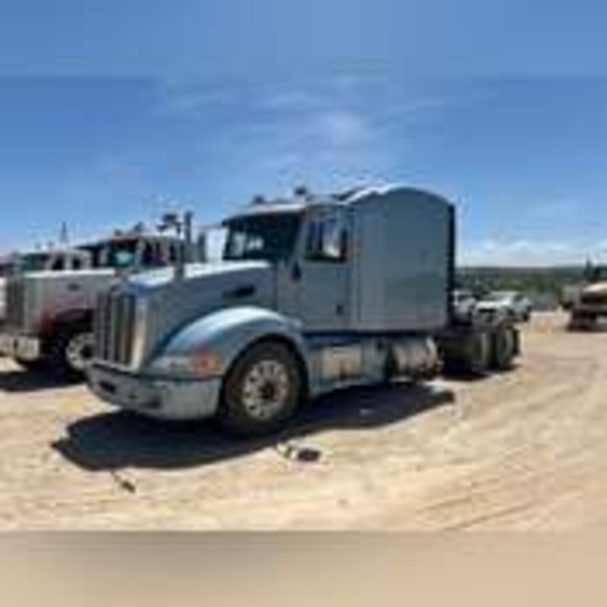 2011 Peterbilt T/A Truck Tractor