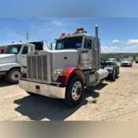 Peterbilt 377 T/A Truck Tractor