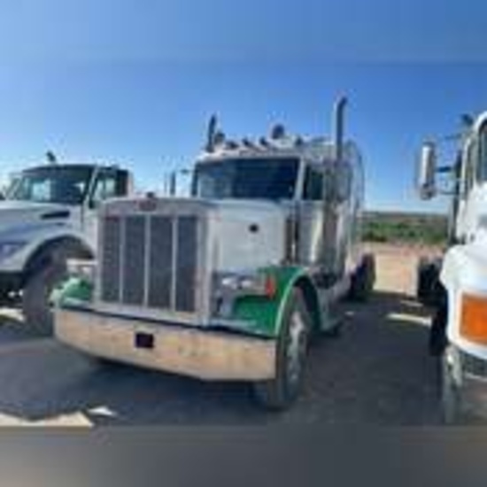 Peterbilt 379 T/A Truck Tractor