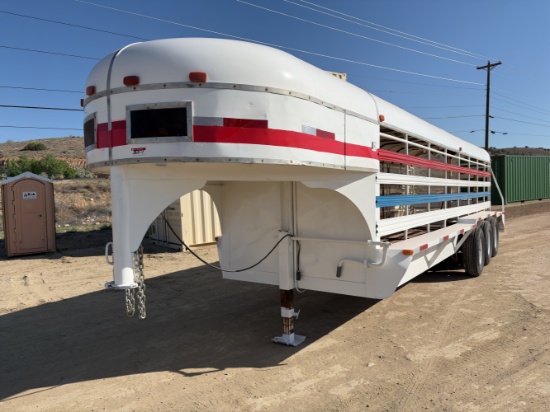 Custombuilt 32 ft Tri/A Stock Trailer