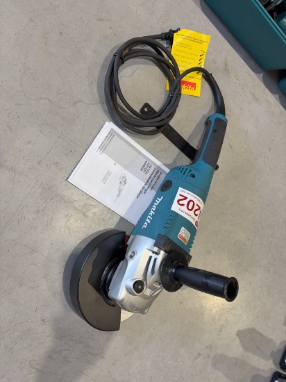 Makita 7in Angle Grinder