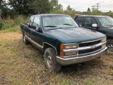 Salvage Chev. 1500 Truck