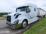 2017 Volvo D13, 455 HP, Engine, AT02612D Volvo Auto Trans, jakes, cruise, 24.5 tires, Vin 4V4NC9EHN9