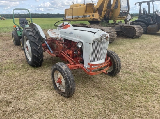 Ford 600 Tractor