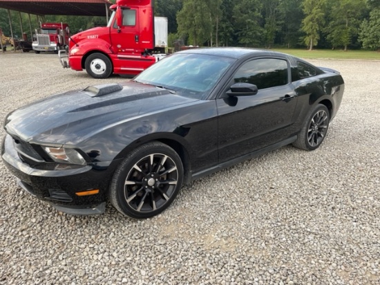 2012 Ford Mustang, 3.7 liter Engine, 7 speed manual trans, Cloth Seats, 170811 miles showing on odo