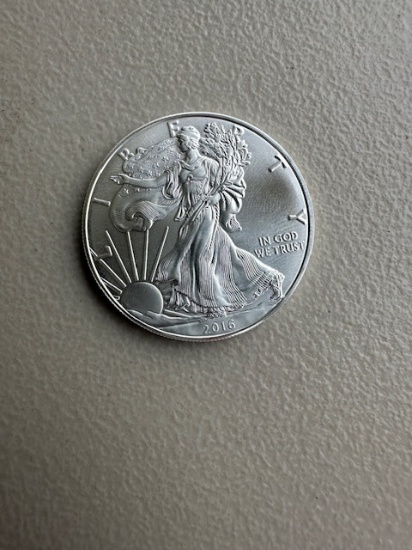 (10) 2016 Uncirculated Silver Dollars