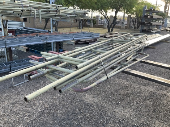 BUNDLE OF ASST METAL RAILING