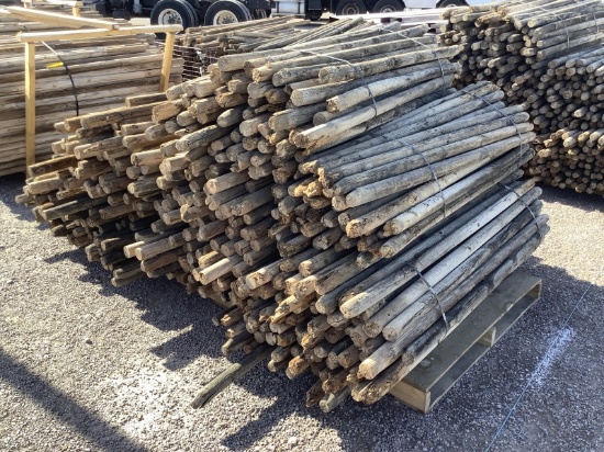 LOT OF ASST WOODEN FENCE POSTS