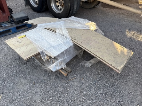 PALLET OF MAKRON POLYCARBONATE SHEETS