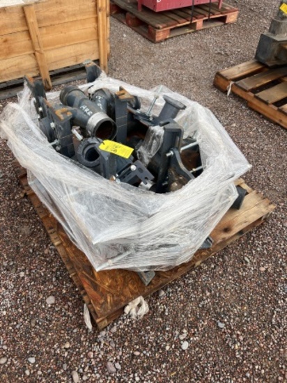 PALLET OF PRO FLEX PIPE FITTINGS AND COUPLERS
