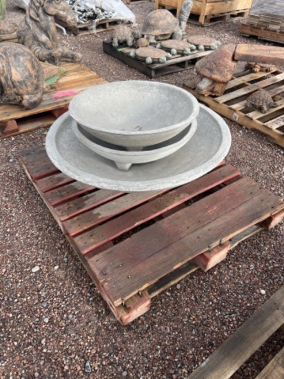CONCRETE PLANTERS